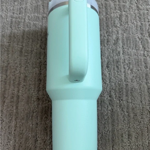 Stanley Mint Green 40oz Quencher - Picture 2 of 7